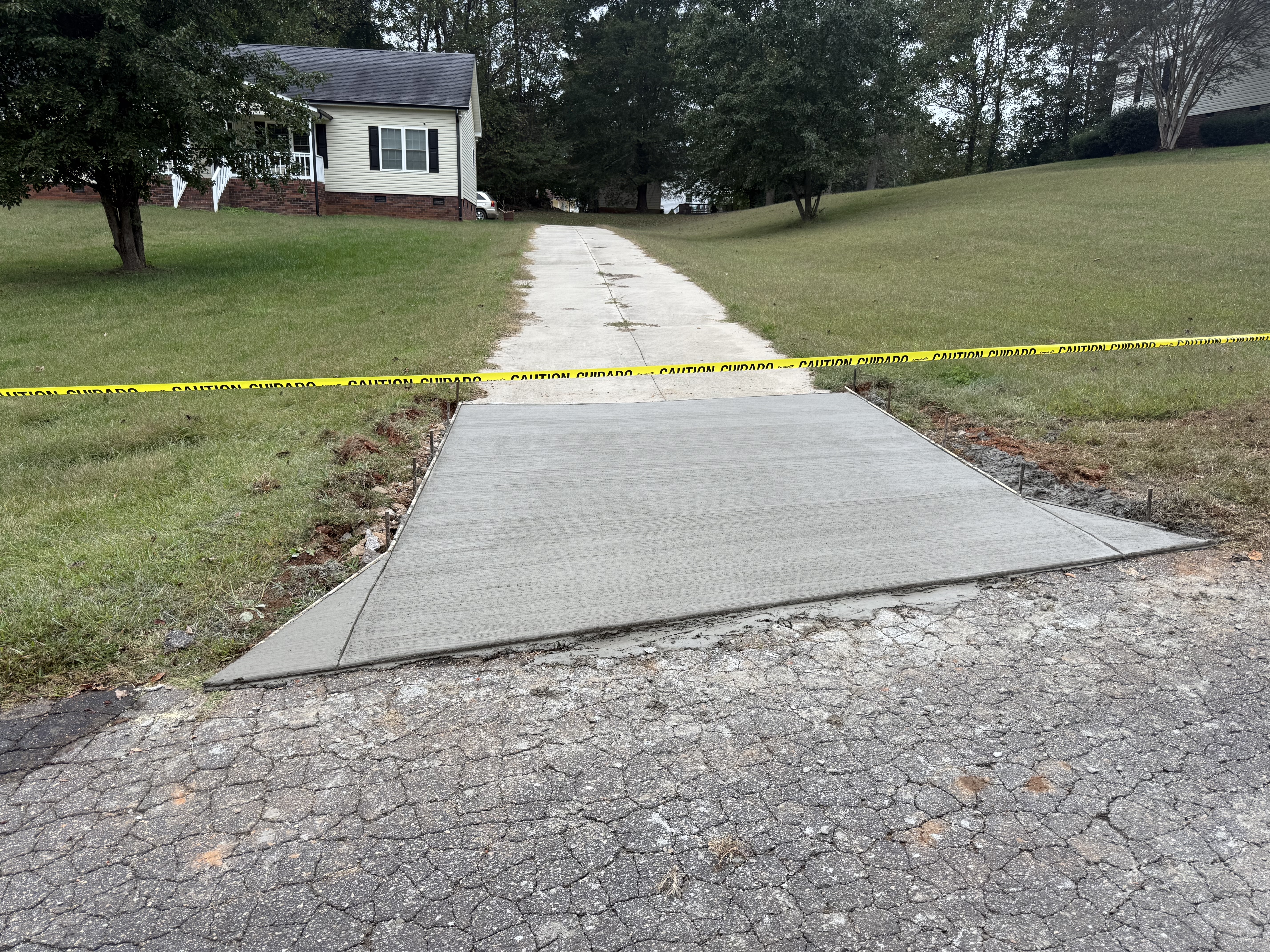driveways project 20 — Local Concrete Co